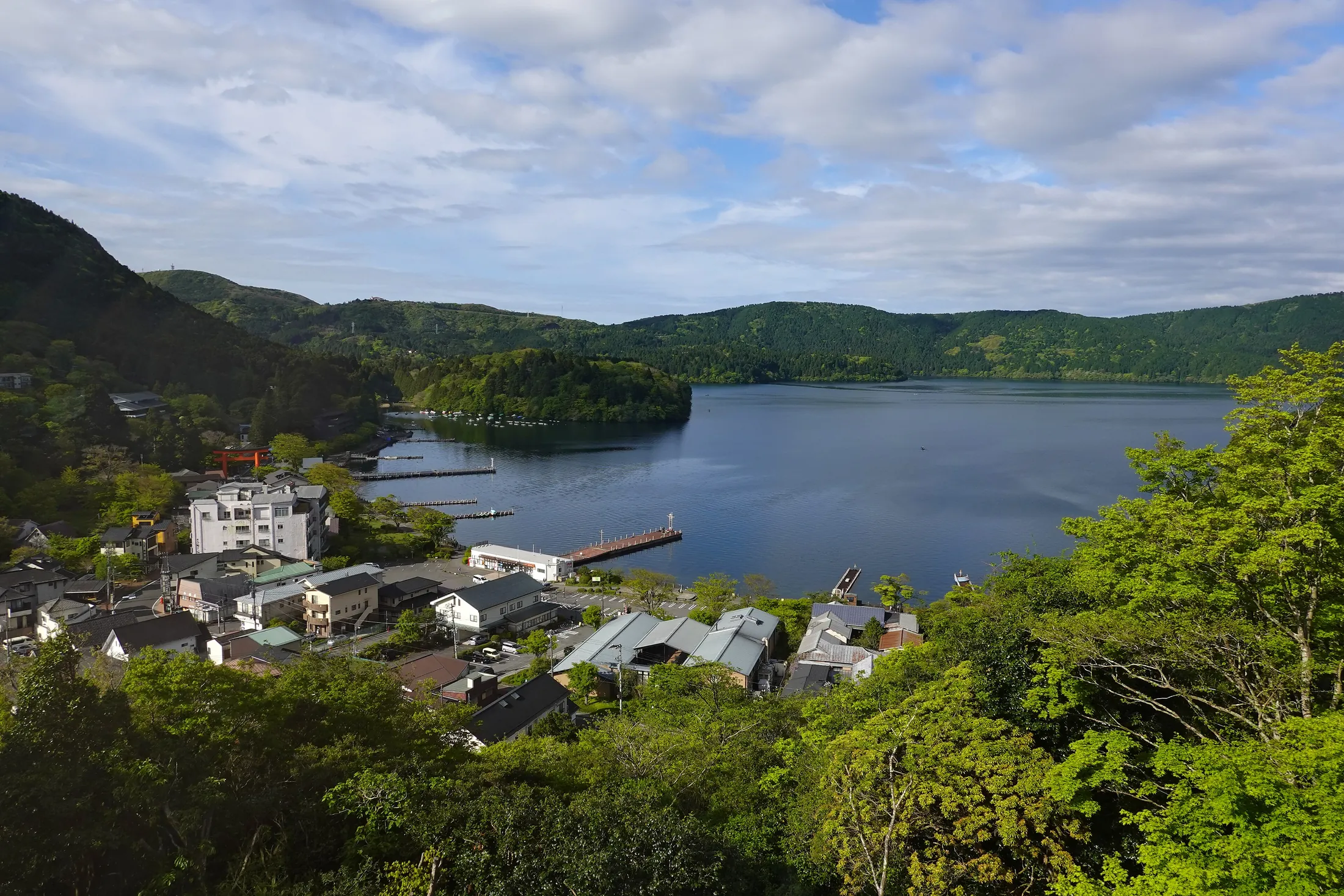 Hồ Ashi tại Moto-Hakone, Kanagawa